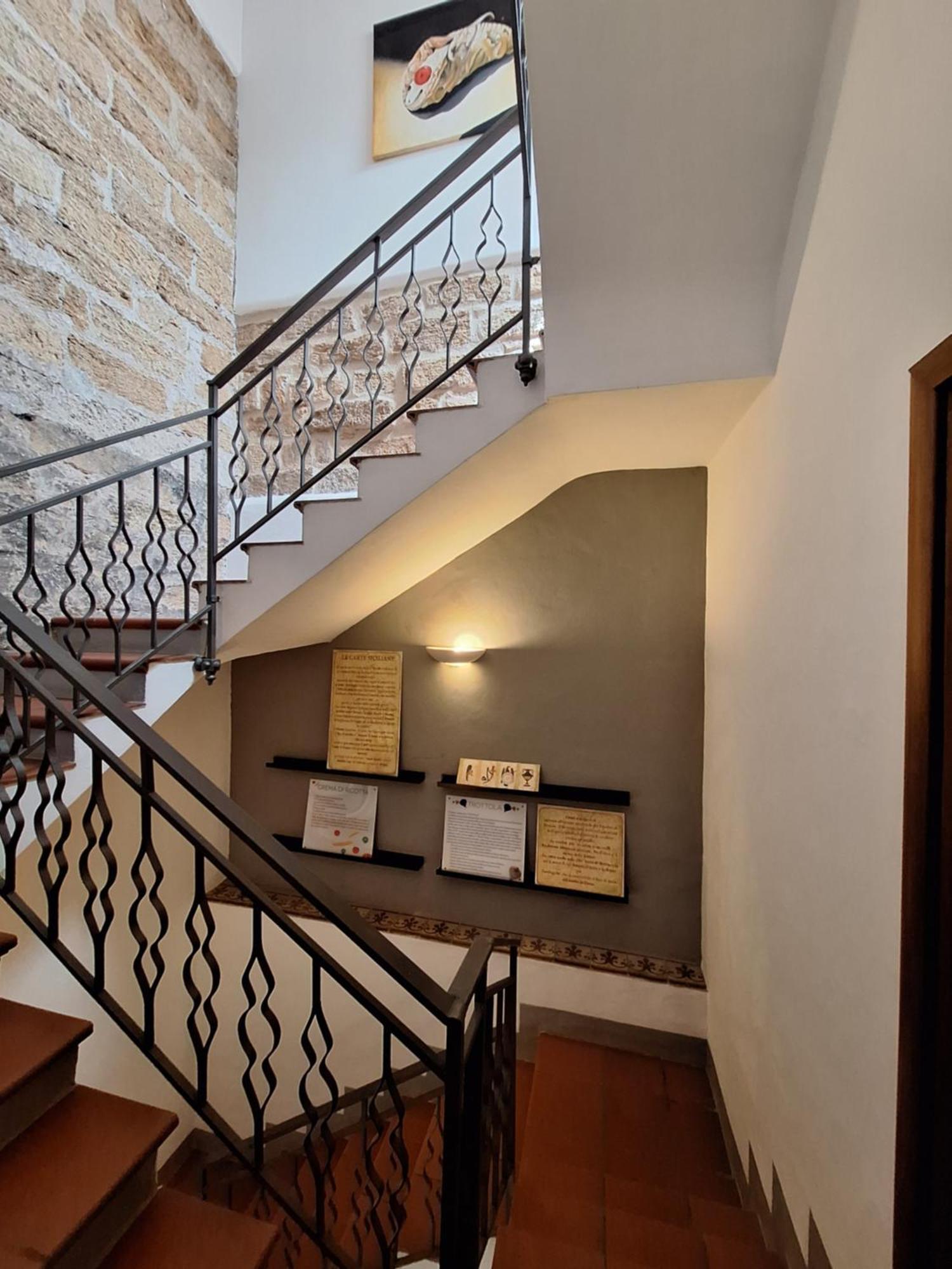 B&B Antichi Colori Чинизи Экстерьер фото