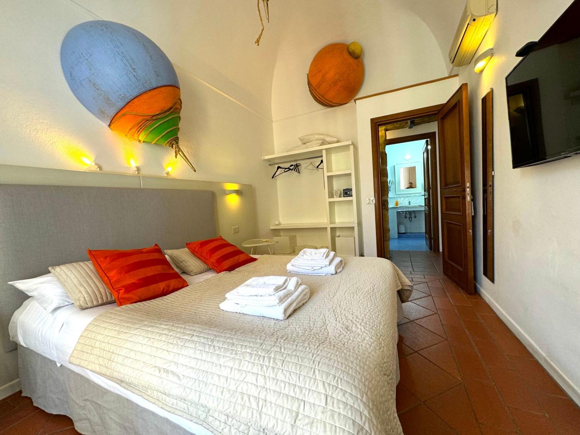 B&B Antichi Colori Чинизи Экстерьер фото