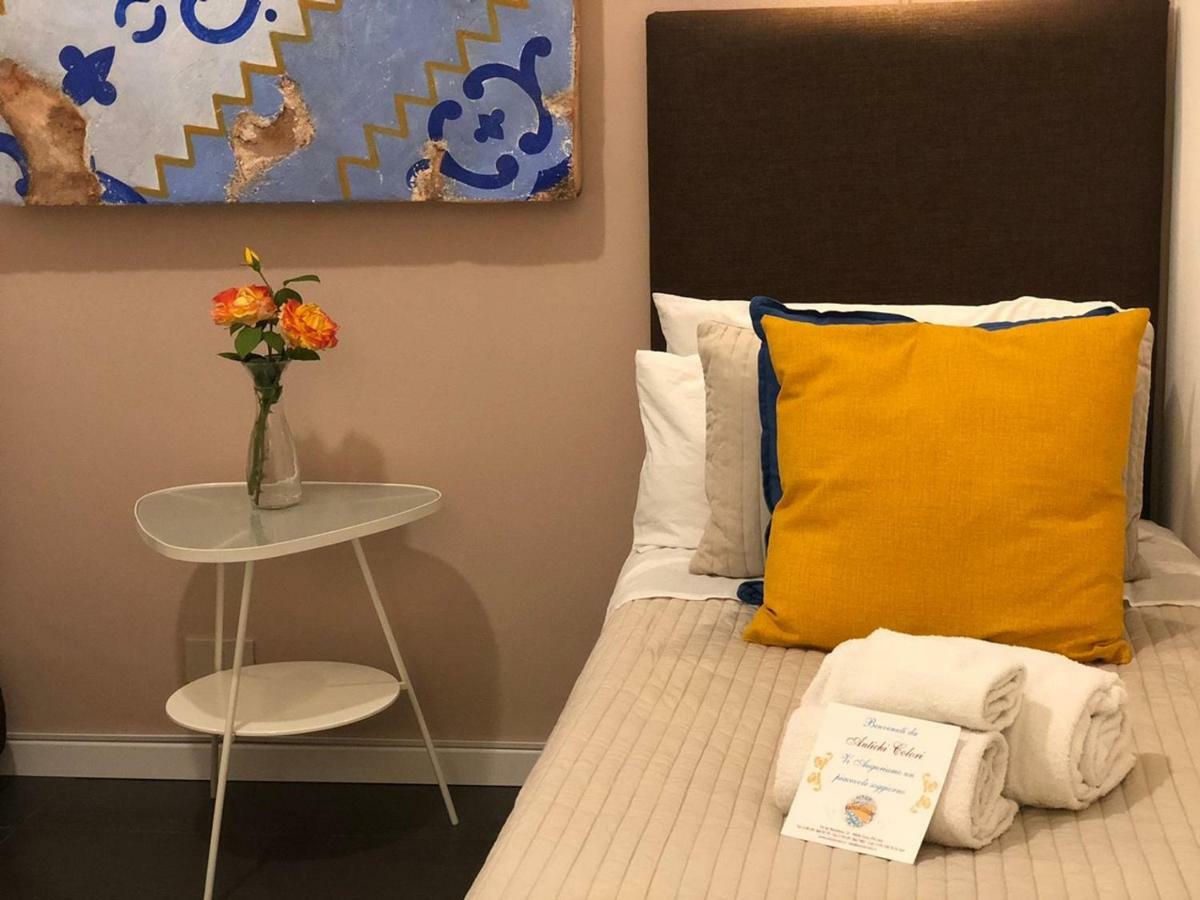 B&B Antichi Colori Чинизи Экстерьер фото